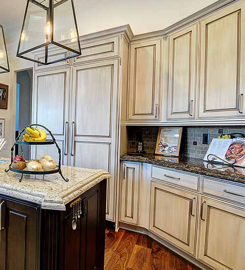 Danville Kitchen Cabinets in Pearl and Truffle Stained Island